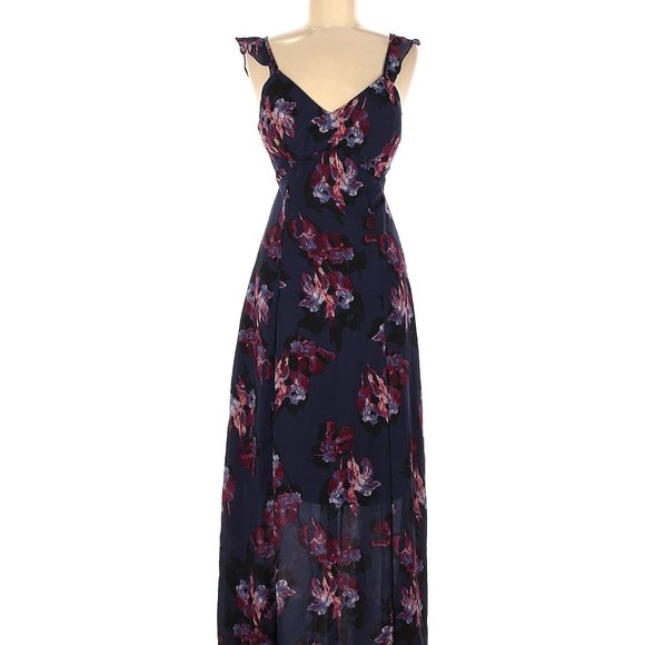 Dresses & Skirts - Long Floral Cocktail Dress sz M